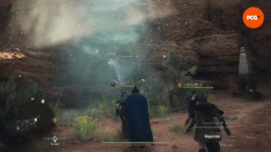 The Dragon's Dogma 2 Sorcerer Arisen e seus três peões lutando contra algumas harpias no meio do deserto.