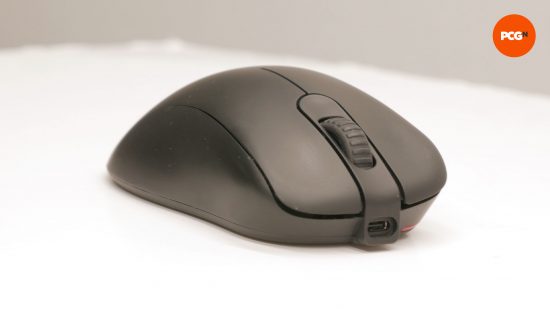 Avaliacao do BenQ Zowie EC1 CW um mouse ergonomico para