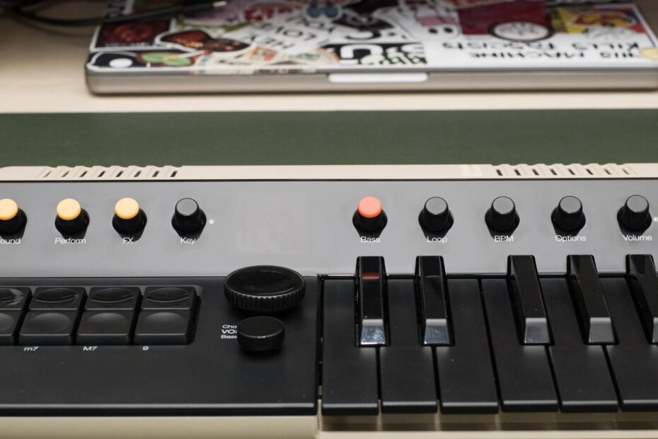 Orchid is a delightfully retro and approachable hipster synth